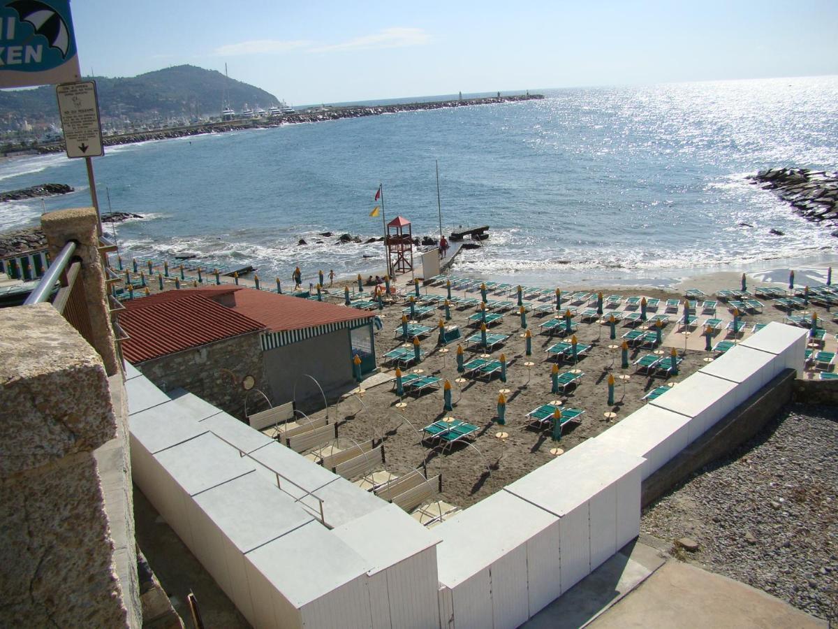 Villa Chiara Marina Trilocale 임페리아 외부 사진